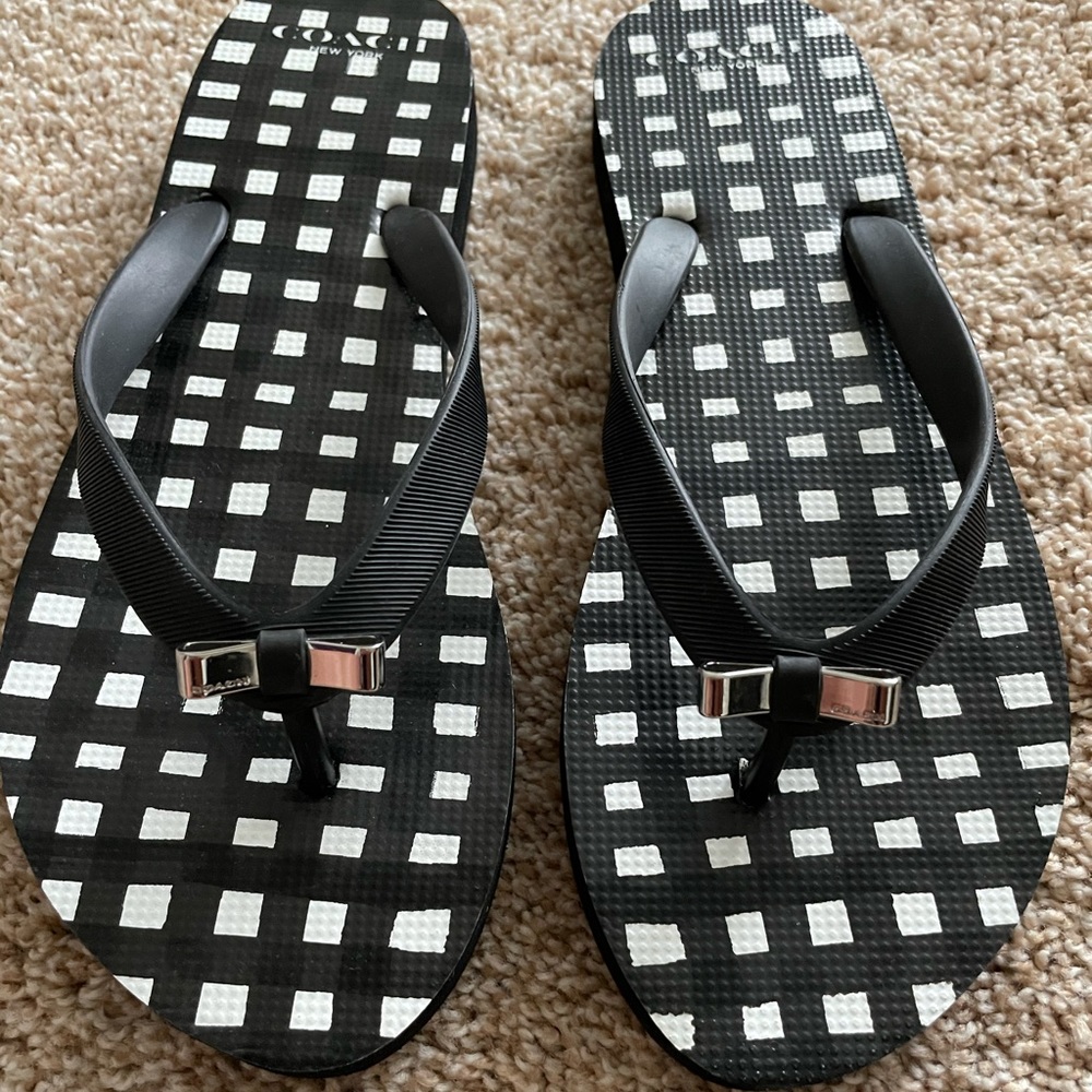 Coach flip flops